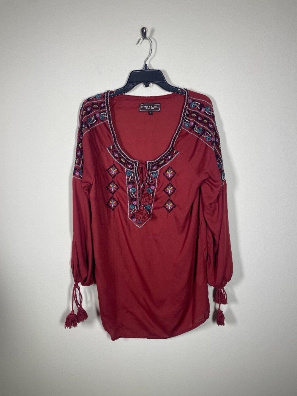 Double D Ranch Women's Maroon Embroidered Beaded Tassel Tunic Top Medium!